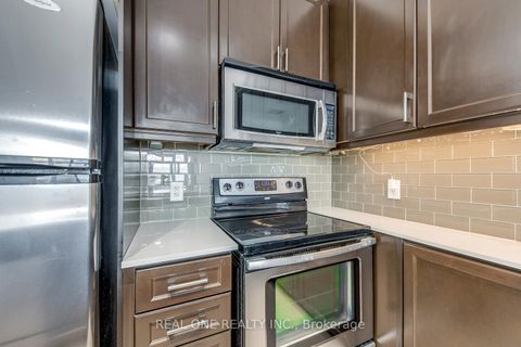 Photo 10 at 608 - 2470 Prince Michael Drive, JC Joshua Creek, Oakville