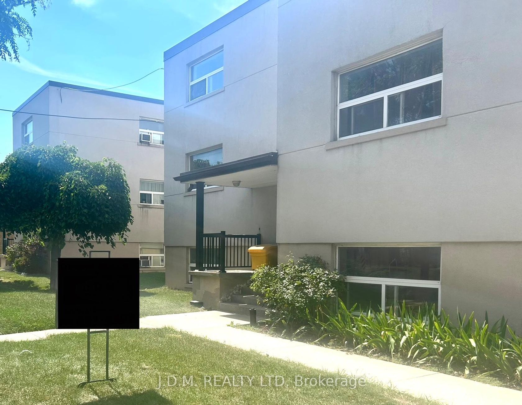 2428 Keele Street, Maple Leaf, Toronto  by Loree Meneguzzi Real Estate 2428 Keele Street, Maple Leaf, Toronto