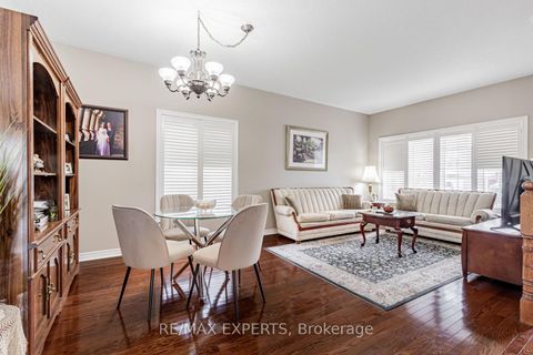 Photo 9 at 141 Michelle Drive, East Woodbridge, Vaughan