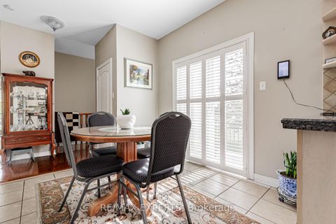 Photo 14 at 141 Michelle Drive, East Woodbridge, Vaughan