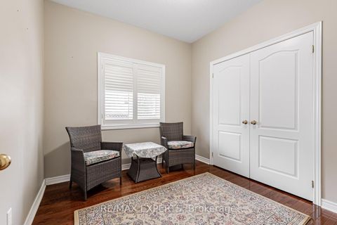 Photo 19 at 141 Michelle Drive, East Woodbridge, Vaughan