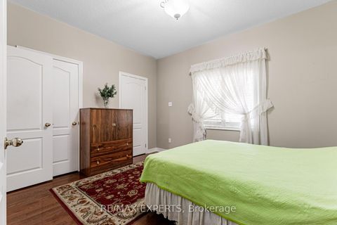 Photo 23 at 141 Michelle Drive, East Woodbridge, Vaughan