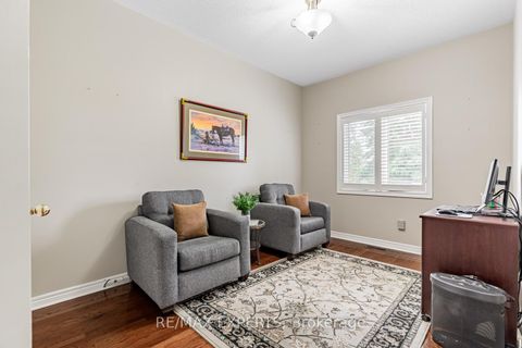 Photo 24 at 141 Michelle Drive, East Woodbridge, Vaughan