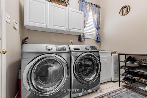 Photo 26 at 141 Michelle Drive, East Woodbridge, Vaughan