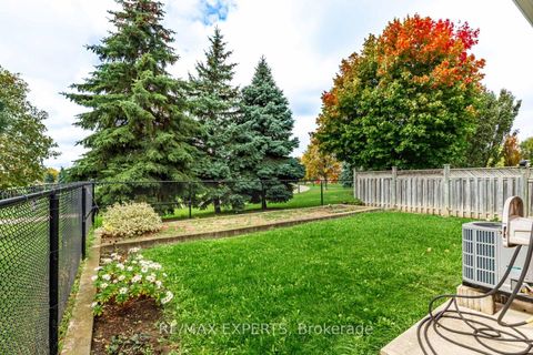 Photo 28 at 141 Michelle Drive, East Woodbridge, Vaughan