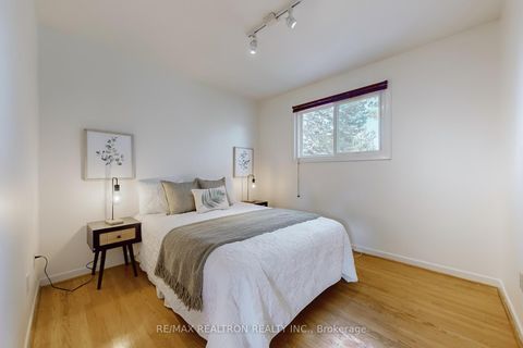 Photo 19 at 128 Underhill Drive, Donalda, Toronto