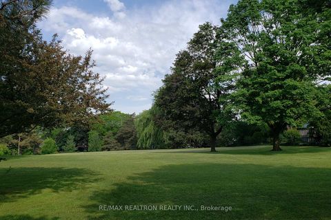 Photo 36 at 128 Underhill Drive, Donalda, Toronto