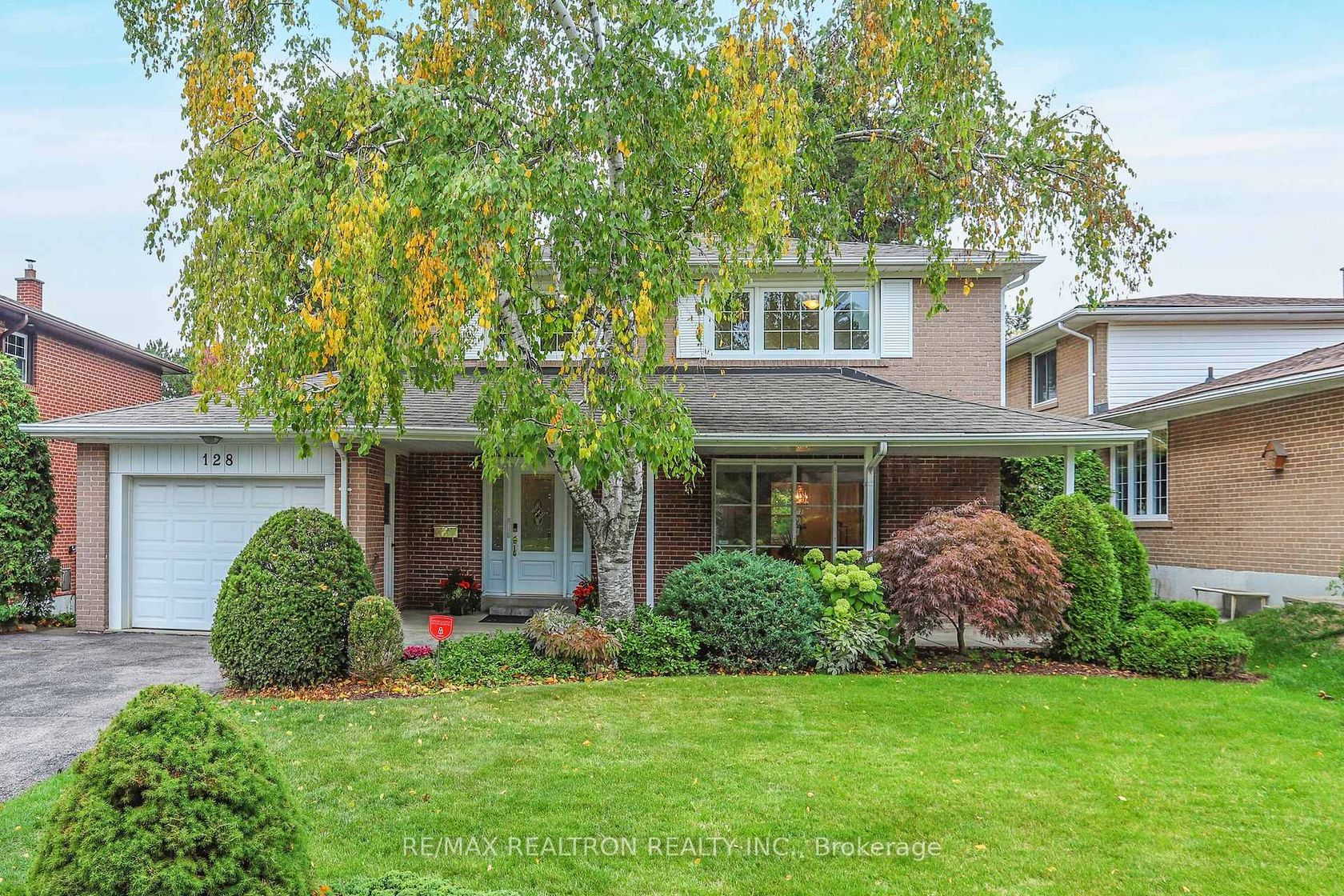 128 Underhill Drive, Donalda, Toronto 