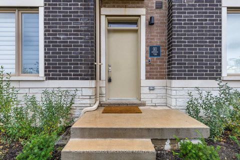 Photo 2 at TH 366 - 90 Honeycrisp Crescent, Vaughan Corporate Centre, Vaughan