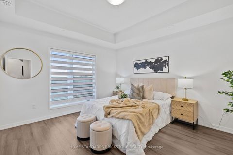 Photo 21 at TH 366 - 90 Honeycrisp Crescent, Vaughan Corporate Centre, Vaughan