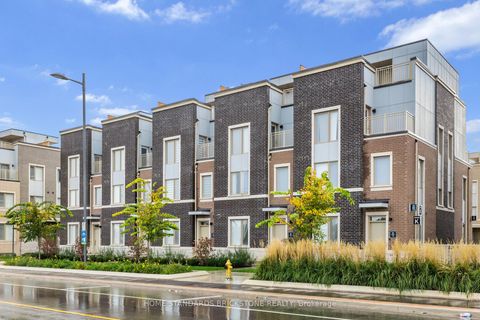 Photo 32 at TH 366 - 90 Honeycrisp Crescent, Vaughan Corporate Centre, Vaughan