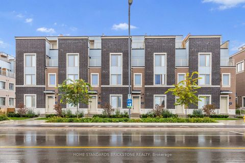 Photo 33 at TH 366 - 90 Honeycrisp Crescent, Vaughan Corporate Centre, Vaughan