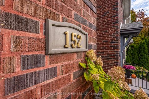 Photo 5 at 152 Parkhurst Boulevard, Leaside, Toronto