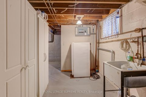 Photo 30 at 152 Parkhurst Boulevard, Leaside, Toronto