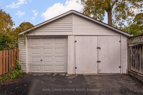Photo 35 at 152 Parkhurst Boulevard, Leaside, Toronto