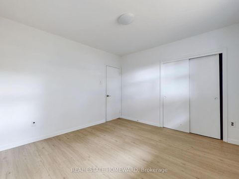 Photo 16 at 4 Porchester Drive N, Woburn, Toronto