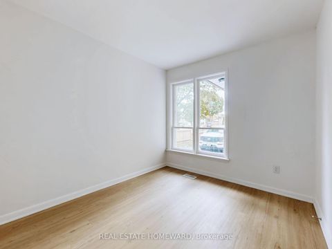 Photo 18 at 4 Porchester Drive N, Woburn, Toronto