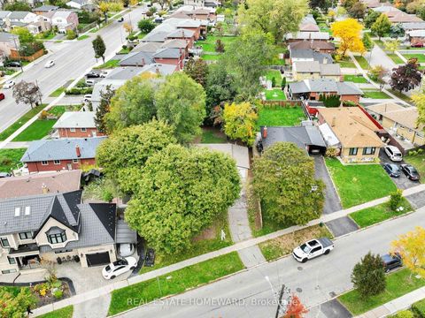 Photo 35 at 4 Porchester Drive N, Woburn, Toronto