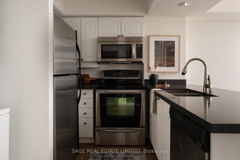 Photo 16 at 420 - 801 King Street W, Niagara, Toronto
