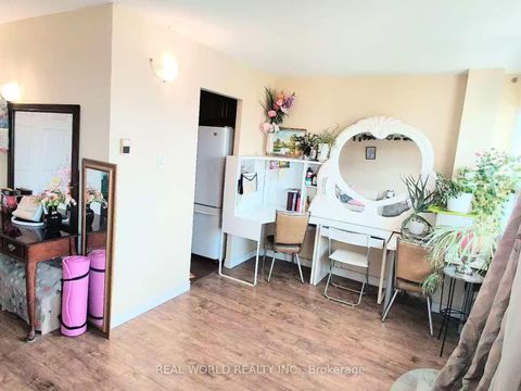 Photo 6 at 806 - 100 Leeward Glenway, Flemingdon Park, Toronto