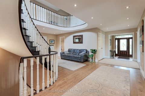 Photo 6 at 852 Norwick Road, Wyndham, Newmarket