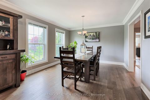 Photo 9 at 852 Norwick Road, Wyndham, Newmarket