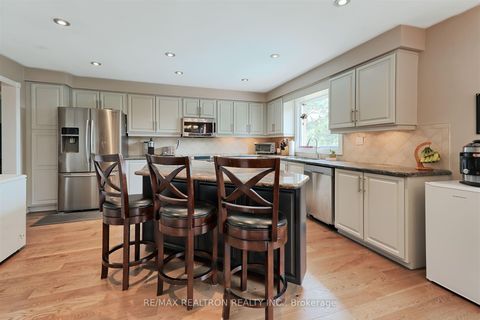 Photo 11 at 852 Norwick Road, Wyndham, Newmarket