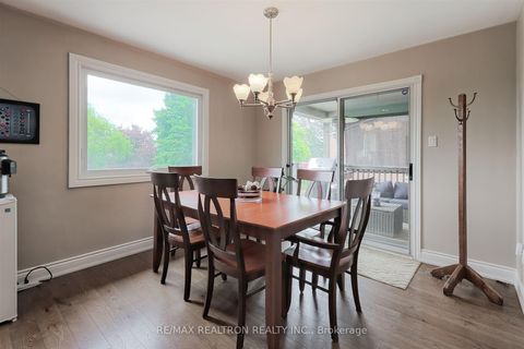 Photo 14 at 852 Norwick Road, Wyndham, Newmarket