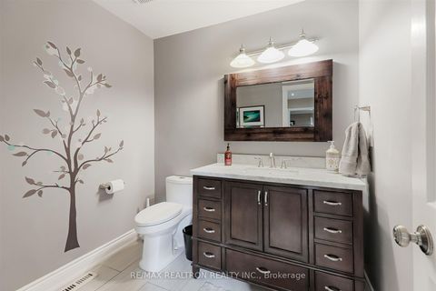 Photo 18 at 852 Norwick Road, Wyndham, Newmarket