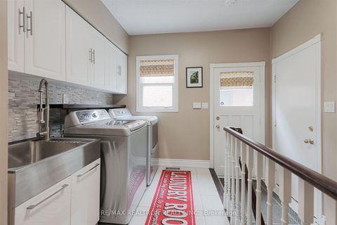 Photo 19 at 852 Norwick Road, Wyndham, Newmarket