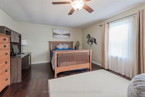 Photo 20 at 852 Norwick Road, Wyndham, Newmarket