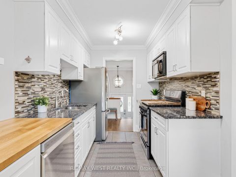 Photo 30 at 553 King Street E, Moss Park, Toronto