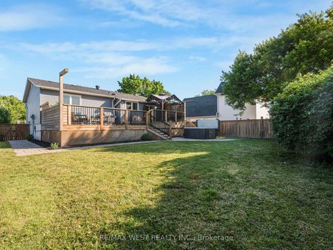 Photo 49 at 553 King Street E, Moss Park, Toronto