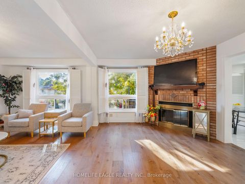 Photo 5 at 55 Attridge Drive, Aurora Village, Aurora