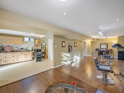 Photo 15 at 55 Attridge Drive, Aurora Village, Aurora