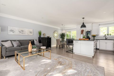 Photo 8 at 1220 LAMBETH Road, FA Falgarwood, Oakville