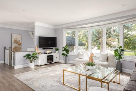 Photo 10 at 1220 LAMBETH Road, FA Falgarwood, Oakville