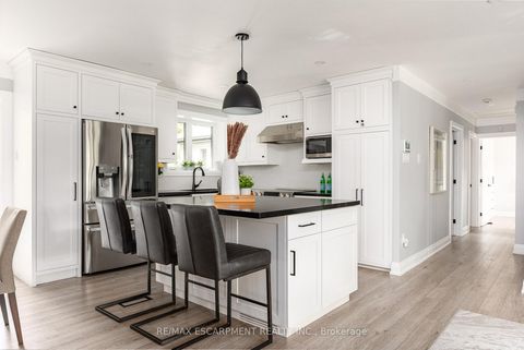 Photo 13 at 1220 LAMBETH Road, FA Falgarwood, Oakville