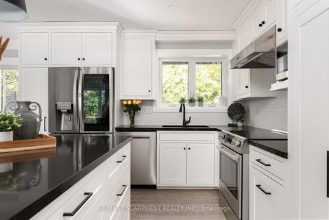 Photo 15 at 1220 LAMBETH Road, FA Falgarwood, Oakville