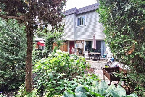 Photo 22 at 85 - 237 Milestone Crescent, Aurora Village, Aurora Photo 22 at 85 - 237 Milestone Crescent, Aurora Village, Aurora