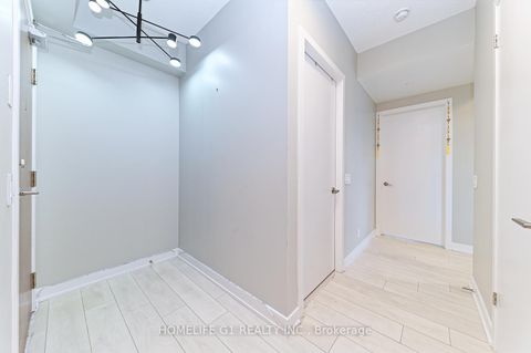 Photo 7 at 8 - 2212 Lakeshore Boulevard, Mimico, Toronto