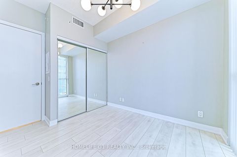 Photo 11 at 8 - 2212 Lakeshore Boulevard, Mimico, Toronto