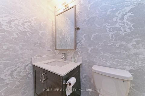 Photo 12 at 8 - 2212 Lakeshore Boulevard, Mimico, Toronto