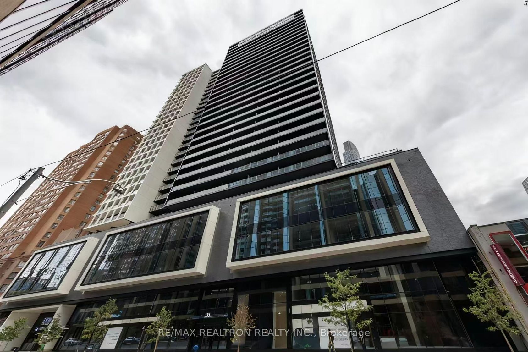 1011 - 20 Edward Street, Bay Street Corridor, Toronto by Loree Meneguzzi Real Estate 1011 - 20 Edward Street, Bay Street Corridor, Toronto