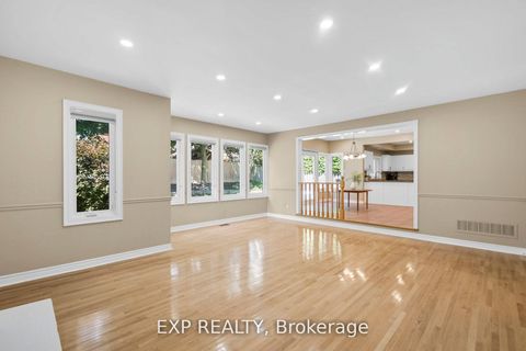 Photo 7 at 959 Lockwood Circle, Wyndham, Newmarket