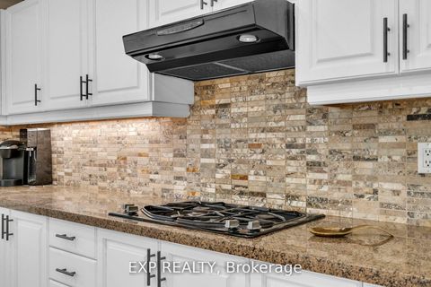 Photo 10 at 959 Lockwood Circle, Wyndham, Newmarket