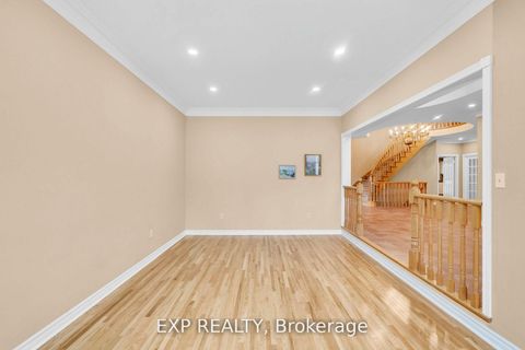 Photo 14 at 959 Lockwood Circle, Wyndham, Newmarket