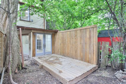 Photo 14 at 990 Dovercourt Road, Junction, Toronto