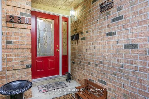 Photo 3 at 230 Browning Trail, Letitia Heights, Barrie Photo 3 at 230 Browning Trail, Letitia Heights, Barrie