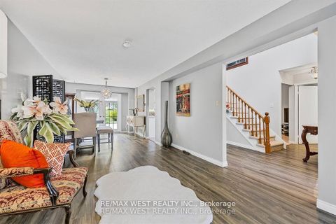 Photo 10 at 230 Browning Trail, Letitia Heights, Barrie